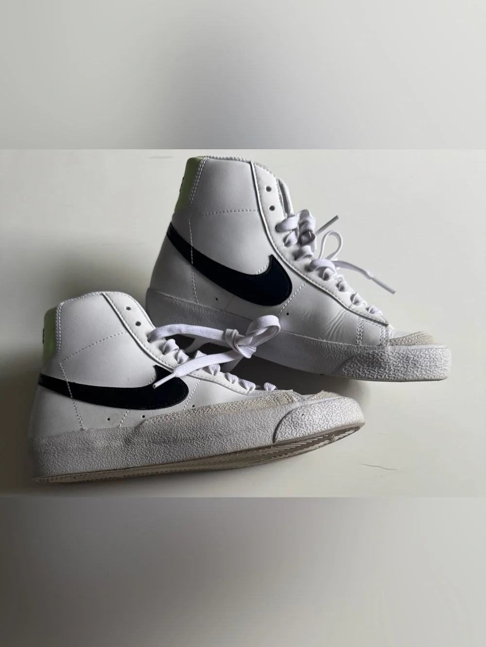 Nike Blazer Mid '77 Vintage White Black Neon Green